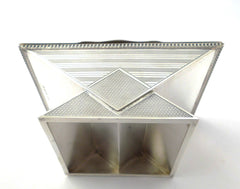 Art Deco Sterling Silver Jewellery Box. Splendid Geometric Jazz Age design. Silver-Gilt Interior. Hassett & Harper Ltd, Silversmiths, Birmingham 1932.